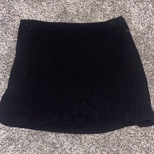 SHEIN black ruffle skort size xs